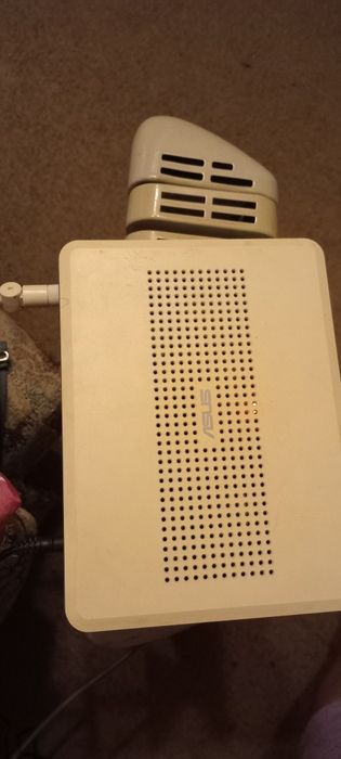 Продам роутер Аsus нерабочий