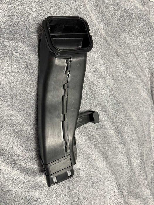 Патрубок повітрозабірний 13718635093 BMW X3 G01 X4 G02 X5 G05 X6 G06