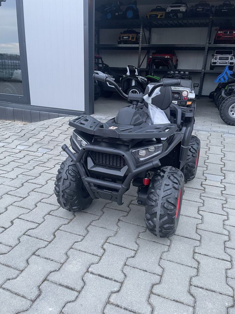 Quad na akumulator XMX607 ATV 4x4 180 Watt Pilot Czarny