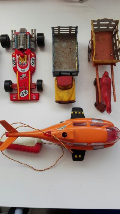 Brinquedos muito antigos