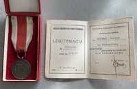 Srebrny medal za zasługi dla pożarnictwa PRL w pudełku z legitymacją