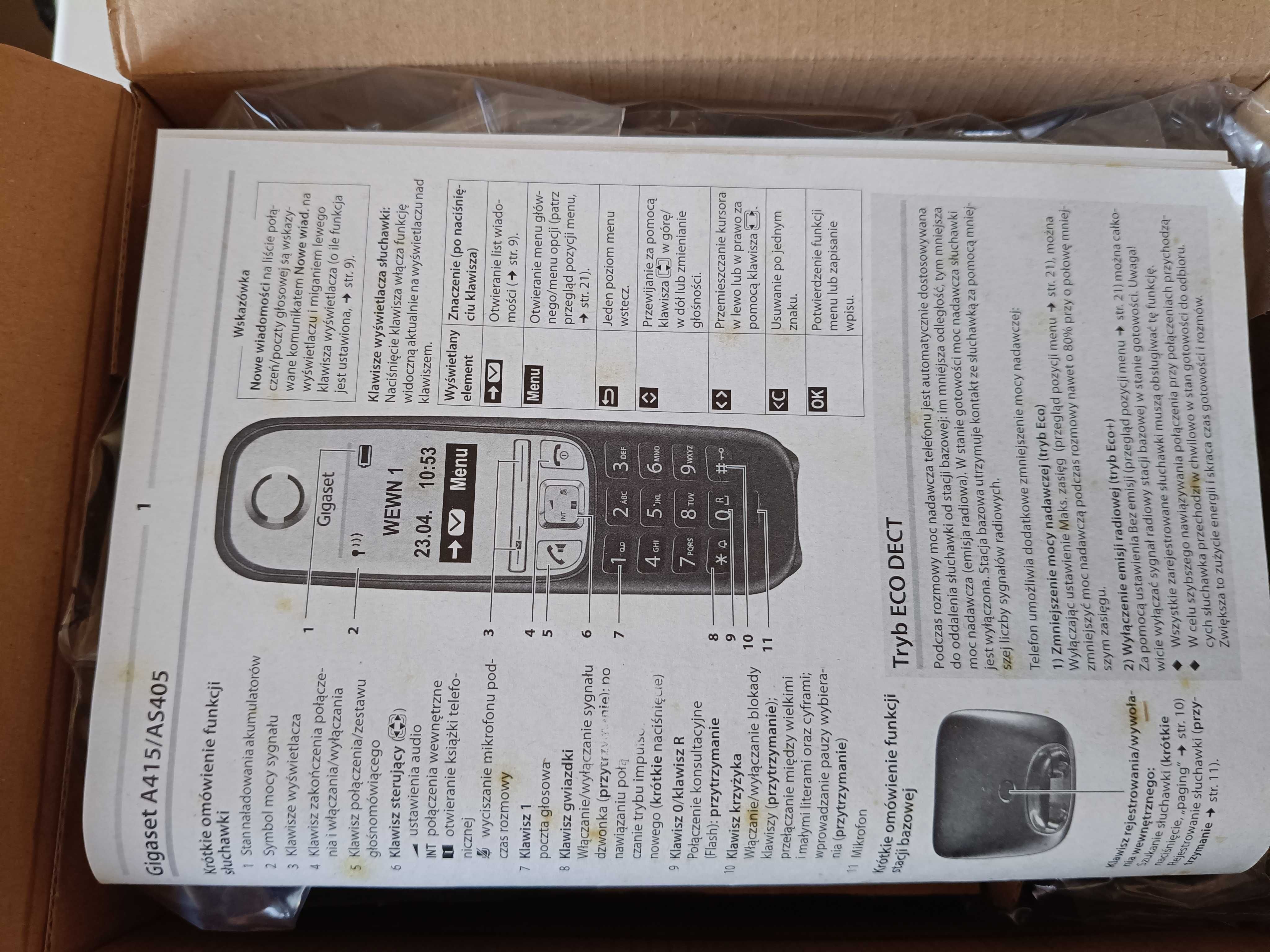 Telefon stacjonarny, dwie słuchawki