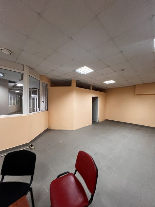 Здається в оренду комерційне приміщення в центрі Івано-Франківська