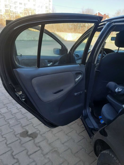 Toyota Yaris 1.0
