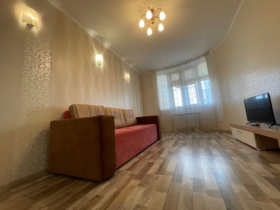 Оренда квартири (спальня+кухня-студіо), метро Осокорки 3 хв. пішки.