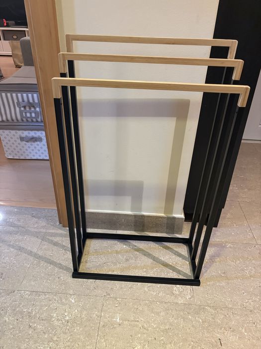 Toalheiro de casa de banho