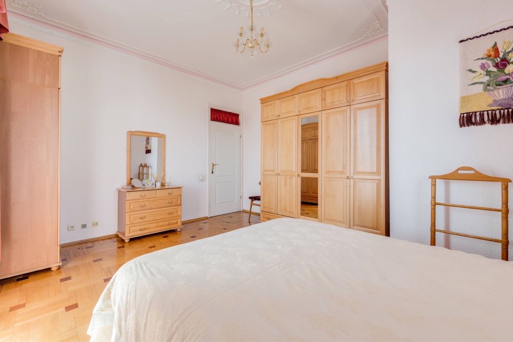 Без%. Вул. Проф. Павловського, 4 (Боткіна), метро КПІ, 4 кім., 174 м