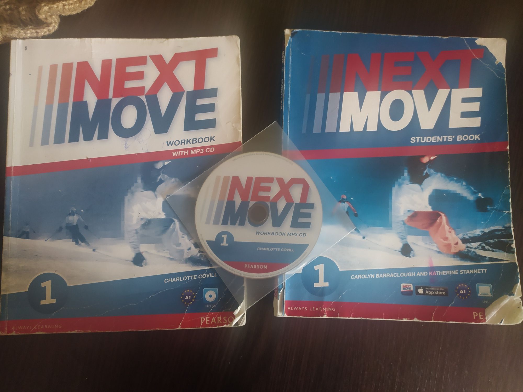 Продам CD диск і students' book NEXT MOVE 1 , workbook в подарунок