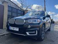 Продам BMW X5 2017 год