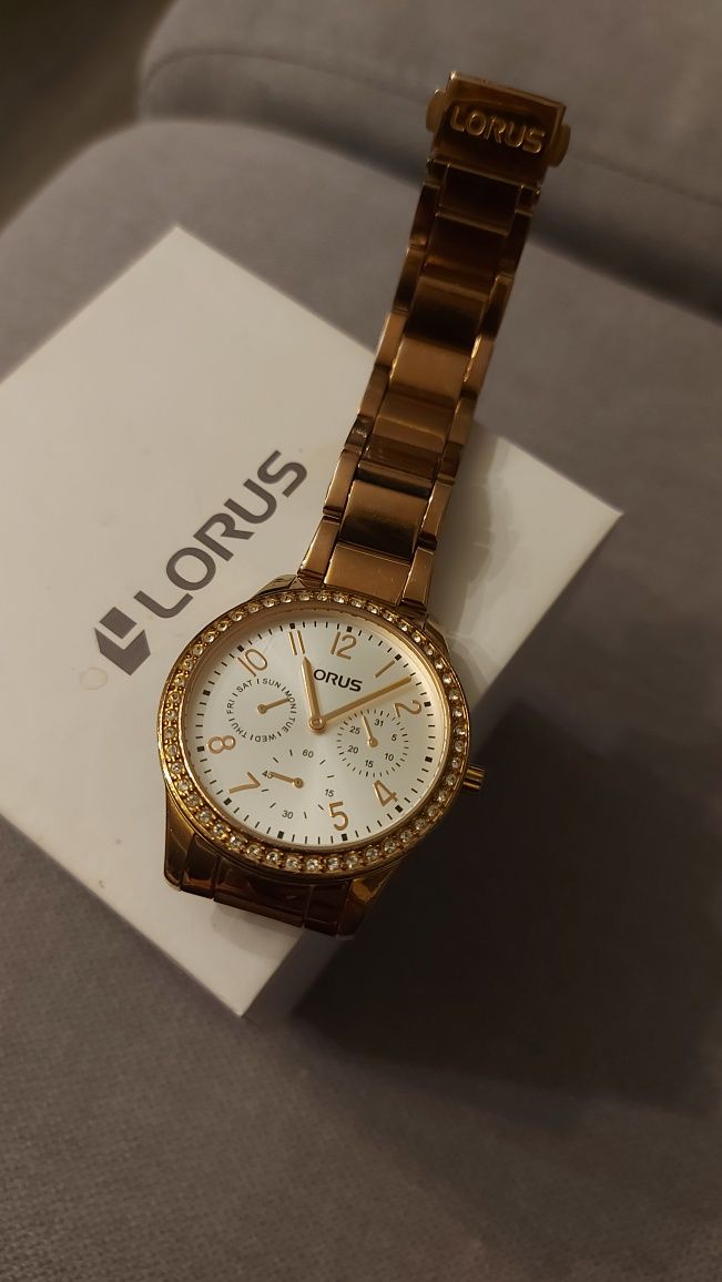 zegarek Lorus złoty