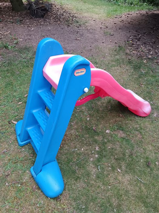 Domek ogrodowy dla dzieci Little Tikes plus zjeżdżalnia