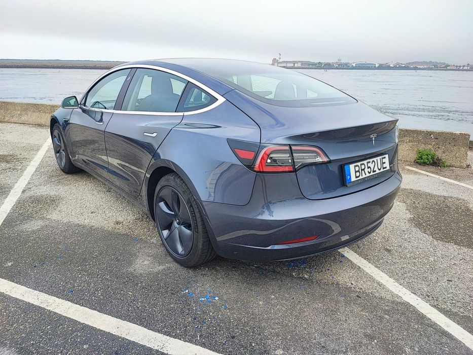 TESLA Model 3 AWD - IVA dedutivel