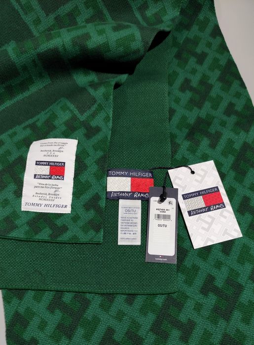 Tommy Hilfiger шарф X Anthony Ramos Monogram