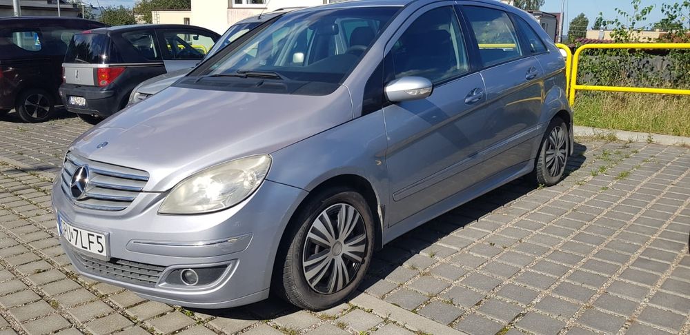 Mercedes B klasa 2.0 benzyna , automat