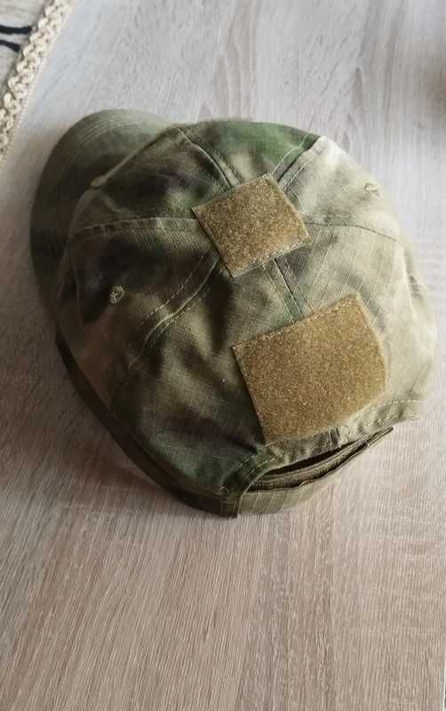 Boné camuflado militar