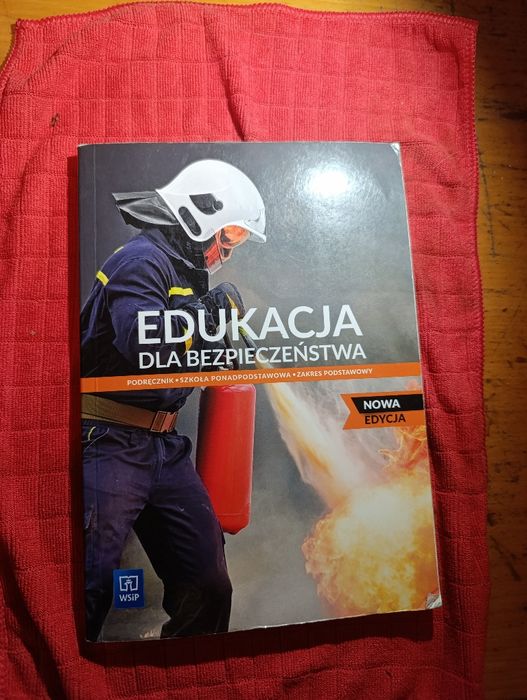 Podręcznik Edukacja dla bezpieczeństwa zakres podstawowy