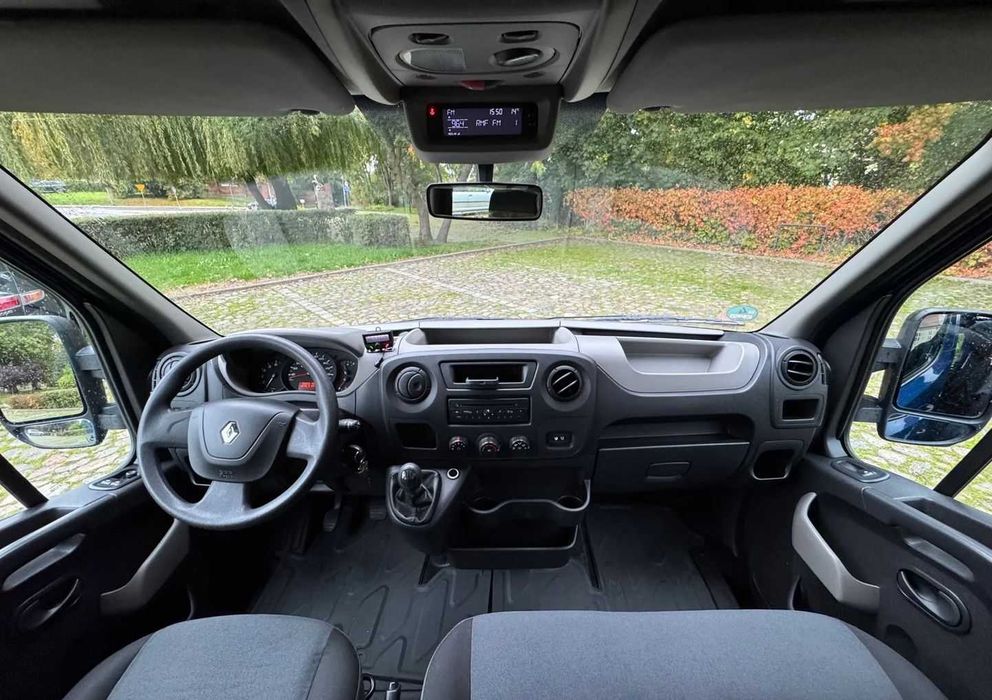 На продаж Renault Master