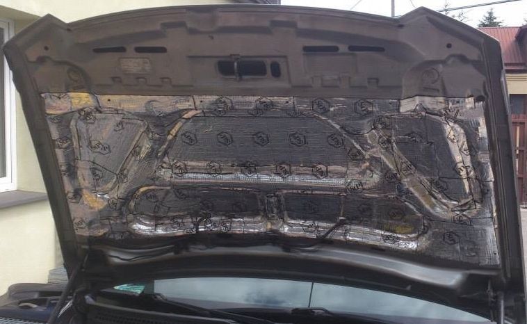 Mata WYGŁUSZAJĄCA wygłuszenia silnika maski maszyn 10mm samoprzylepna