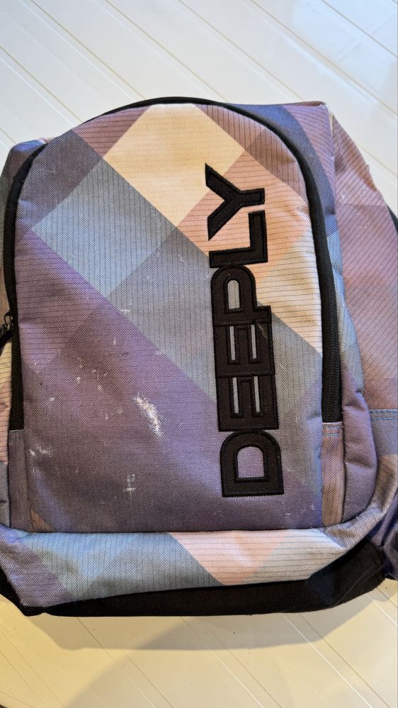 Mochila multicolor da Deeply