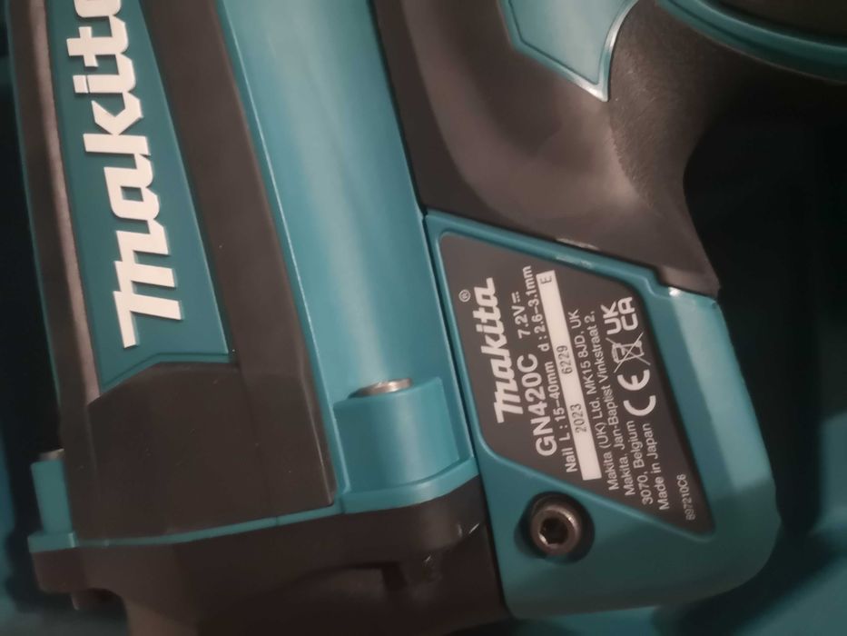 Gwoździarka do betonu Makita GN420c NOWA