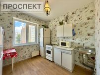 Продам 1 кімн.квартиру вул. Збройних Сил України 8.  ( р-н Ласпеції).