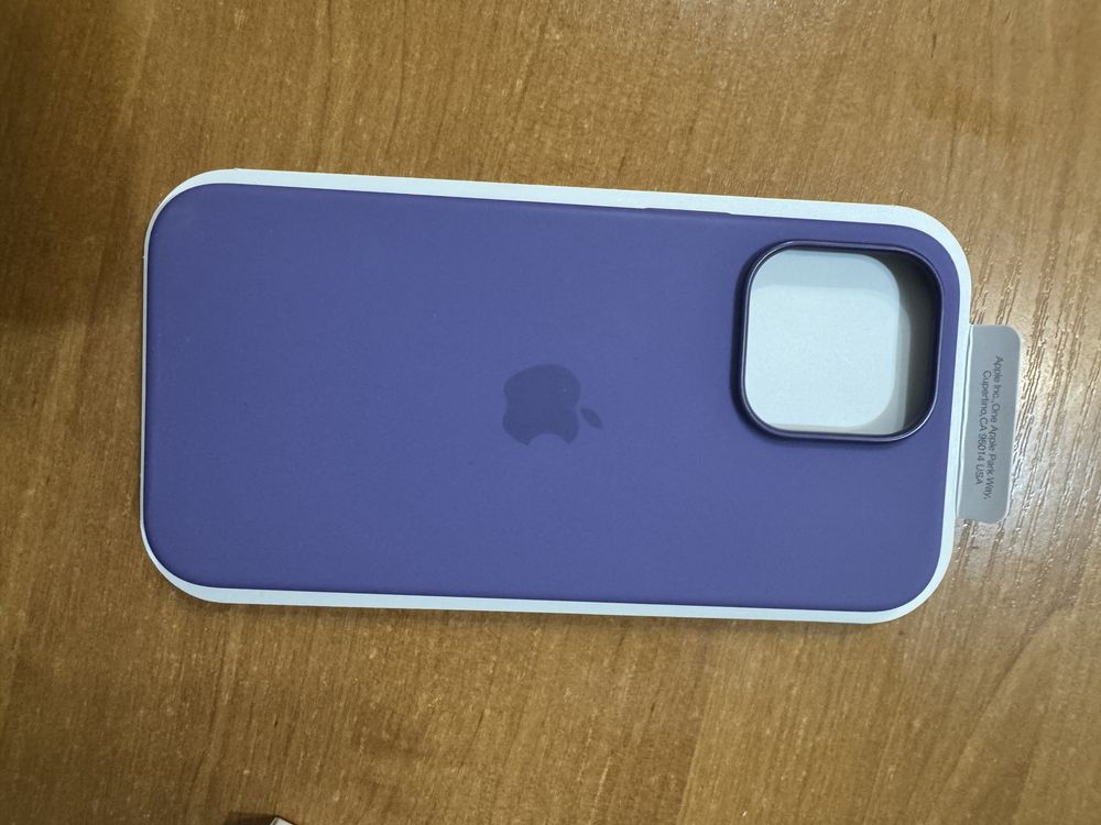 Чехол Silicone Case with Animation & MagSafe 14 Pro max Iris