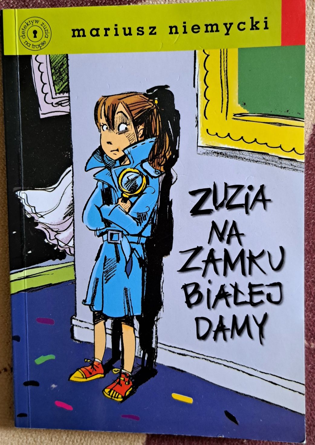 Książka młodzieżowa "Zuzia na zamku białej damy" Mariusz Niemycki