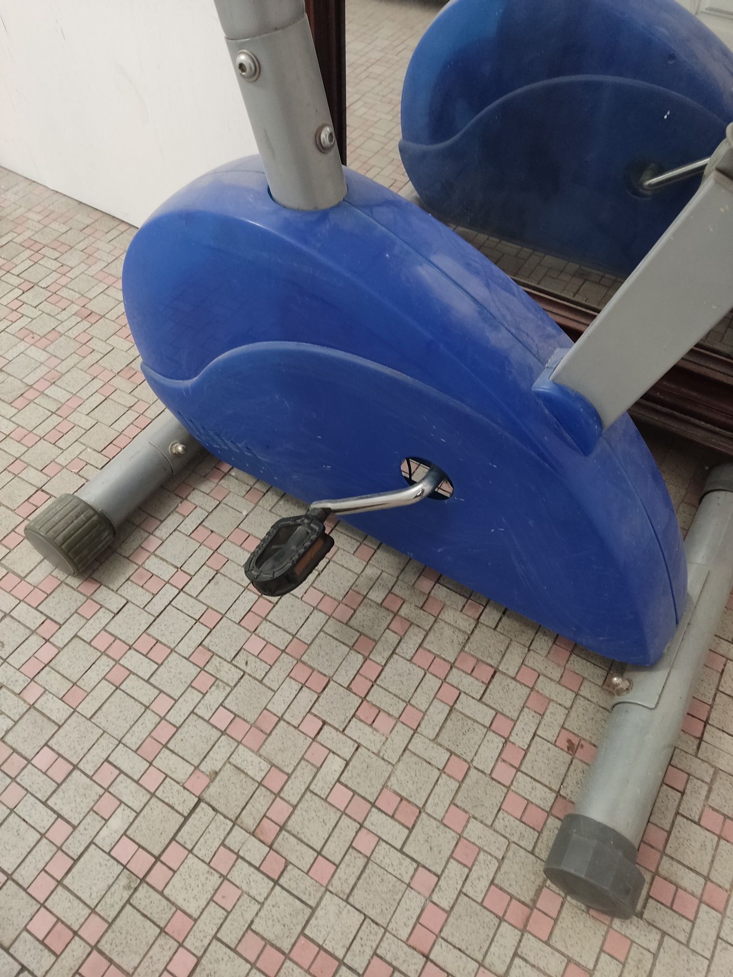 Rower stacjonarny - brak możliwości regulacji oporu