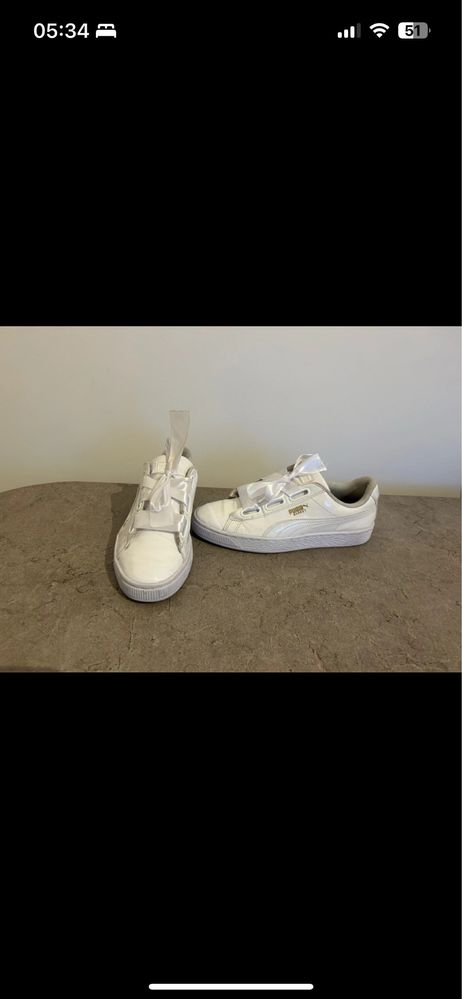 Sneakersy  Puma lakieriwane 38,5