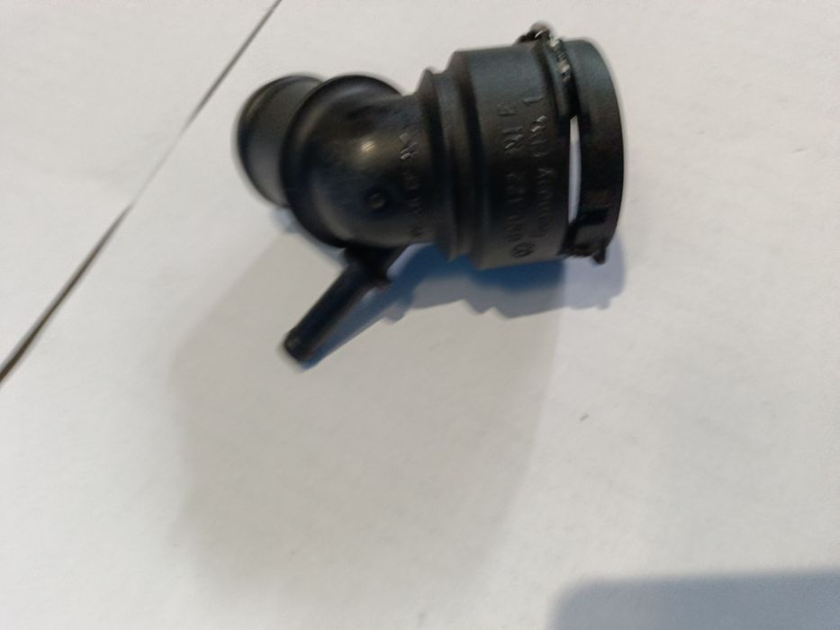 Патрубок радіатора охолодження