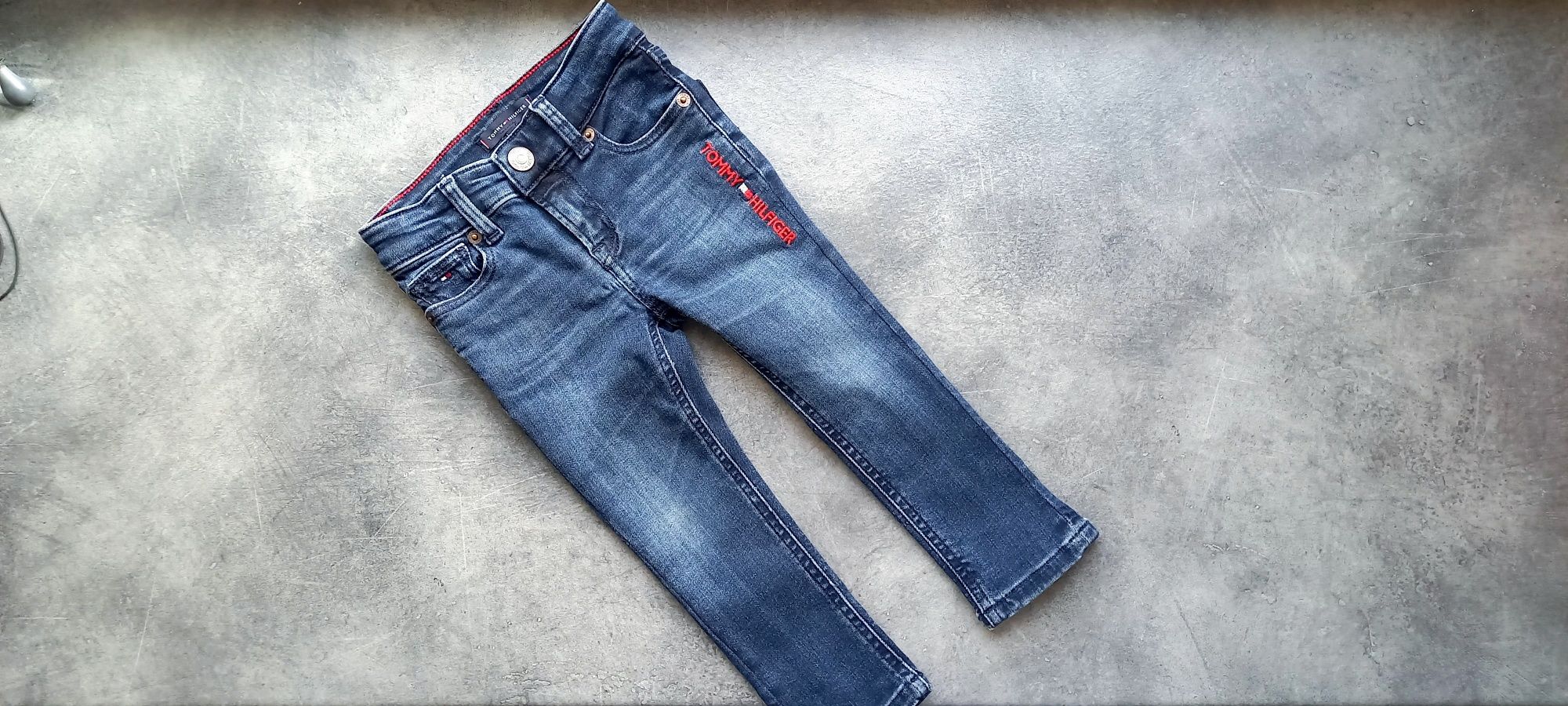 Tommy Hilfiger, chłopięce spodnie jeansowe, roz.86cm