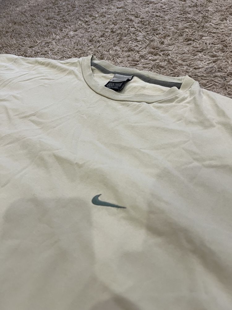 Nike vintage tshirt