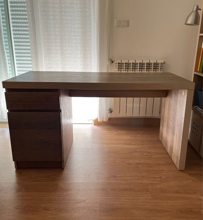 Secretária MALM bege 140 x 65 cm - IKEA