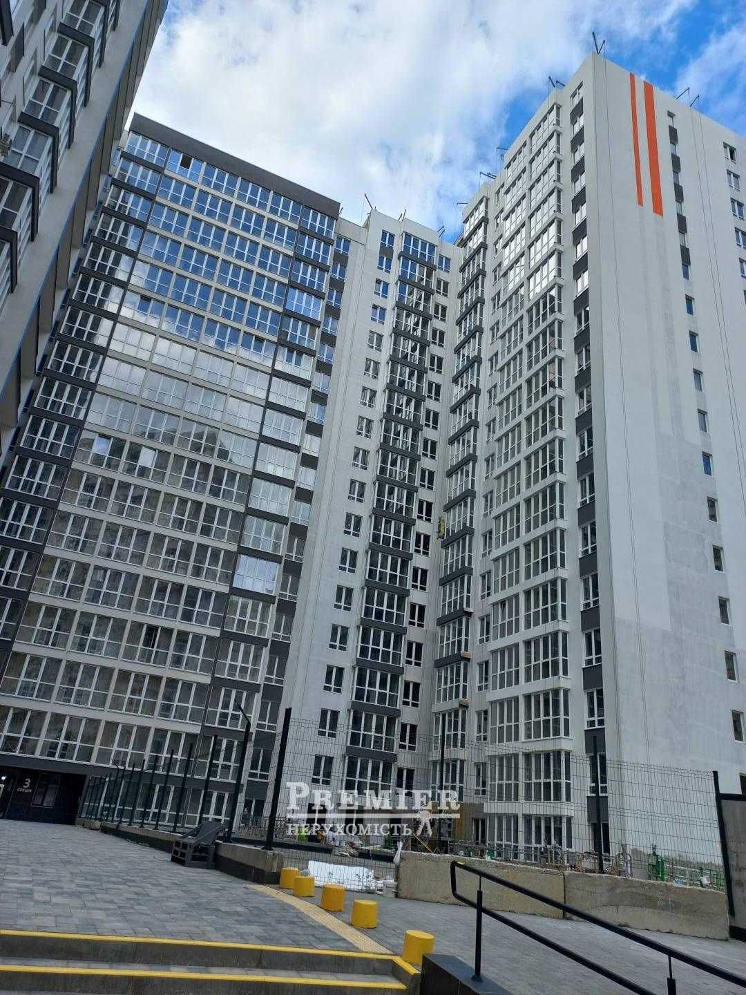 Квартира в новобудові центру з вау-краєвидом на старе місто та море!