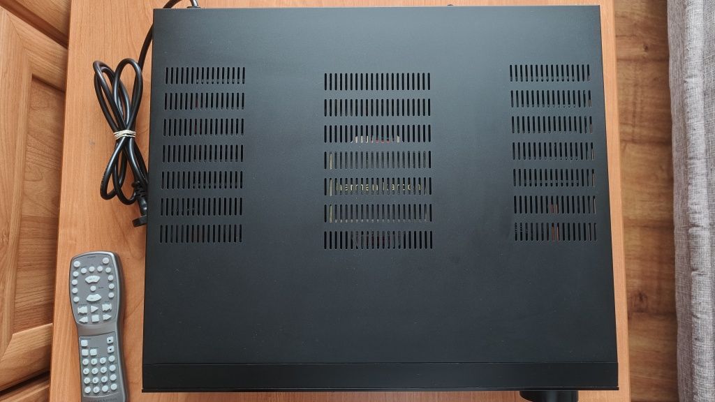 Harman Kardon hk670