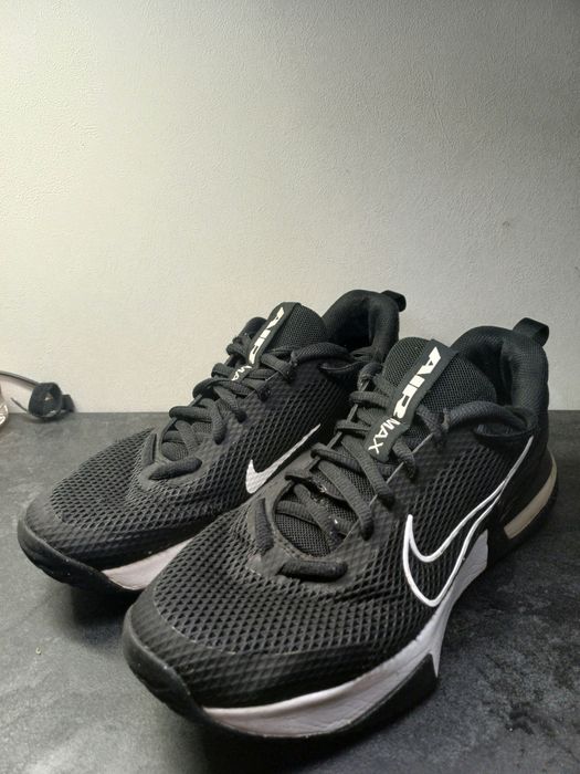 Продам кросівки Nike Air Max