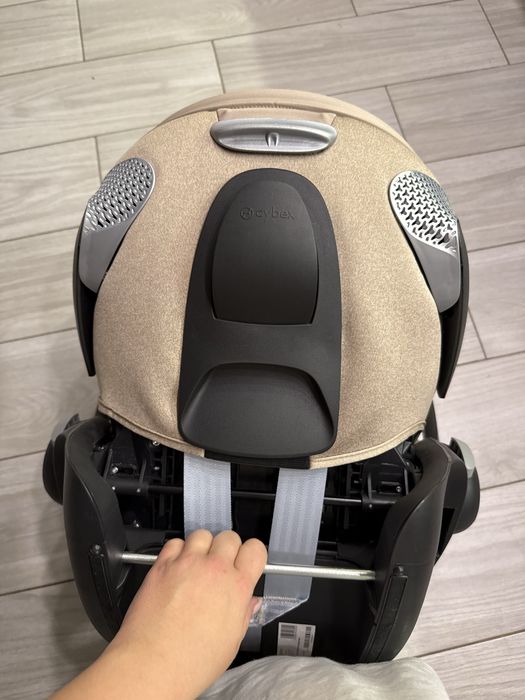 Автокрісло Cybex Cloud T i-Size Cozy Beige Plus