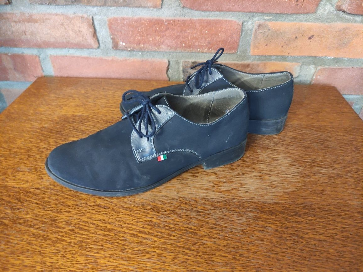 Buty chłopięce Kornecki pantofle rozmiar 38
