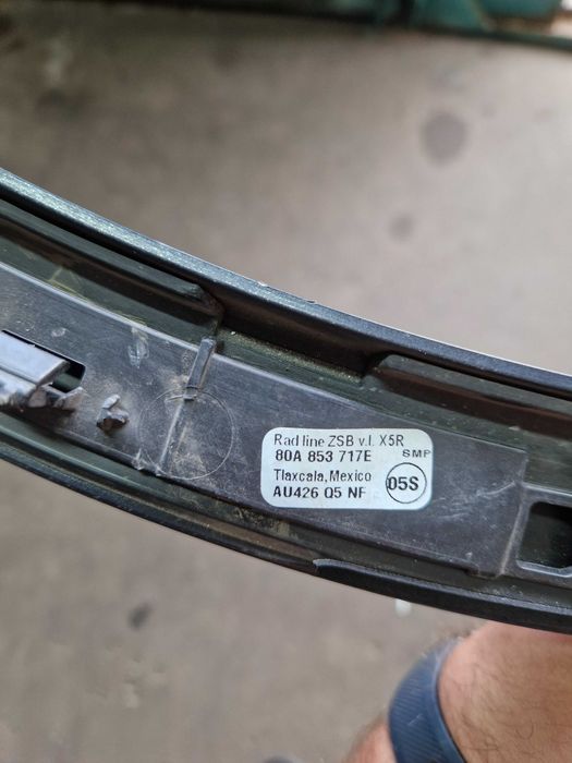 Накладка Арки Молдинг Audi Q5 80A 80A853717E x5R