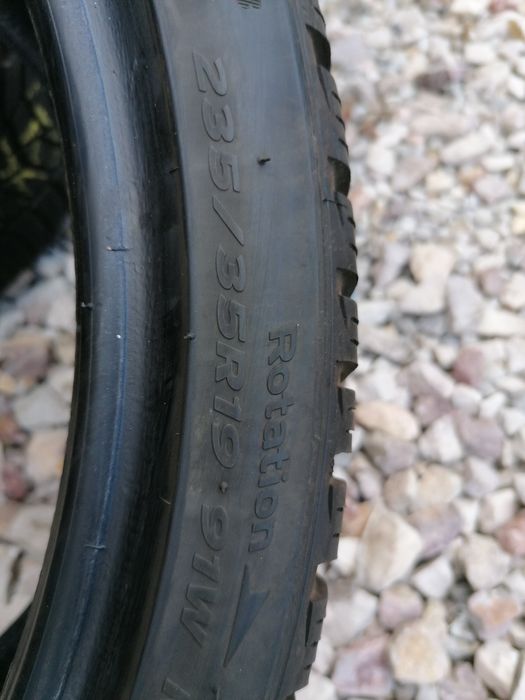 235/35/19 Hankook 2023 rok zimowe