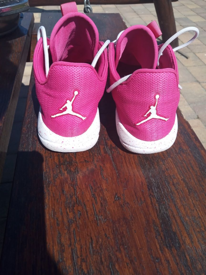 Sneakersy Jordan różowe 35,5