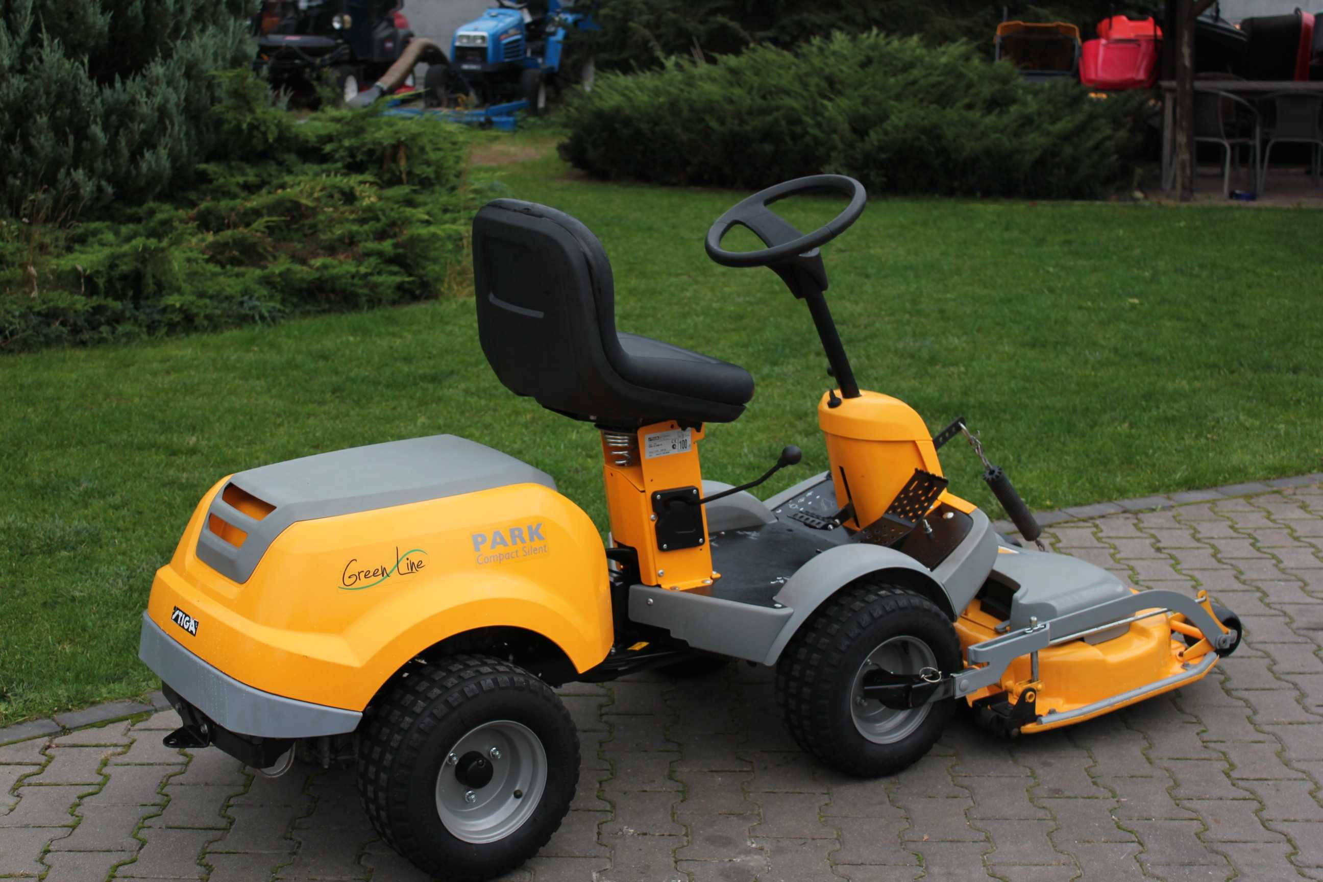 STIGA Park COMPACT Silent (honda) Traktorek kosiarka