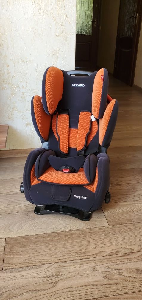 Автокрісло Recaro Young Sport  9-36 кг