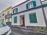 Moradia T5 em Ponta Delgada - Oportunidade Única!