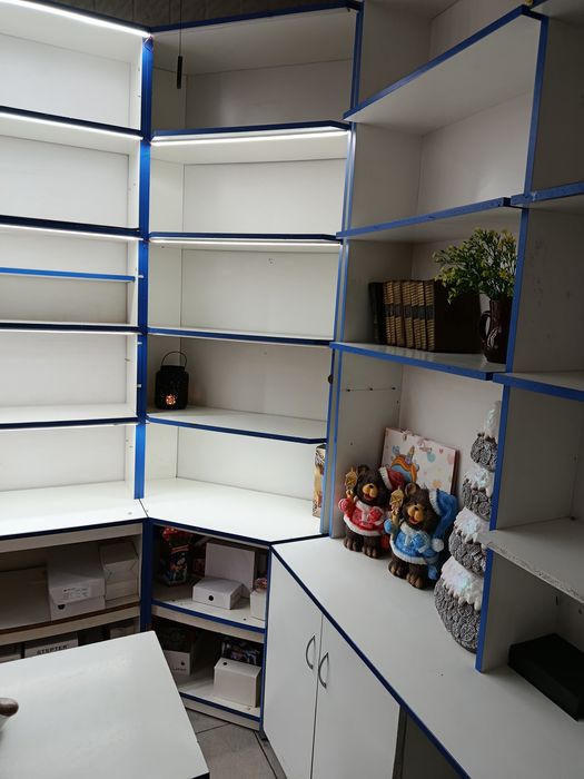 Шафи, полиці для різних потреб