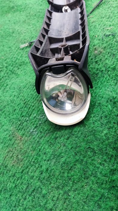 Lampa przednia Gazelle na Dynamo