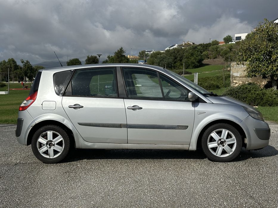 Renault Scenic 1.5 dci 110 CV