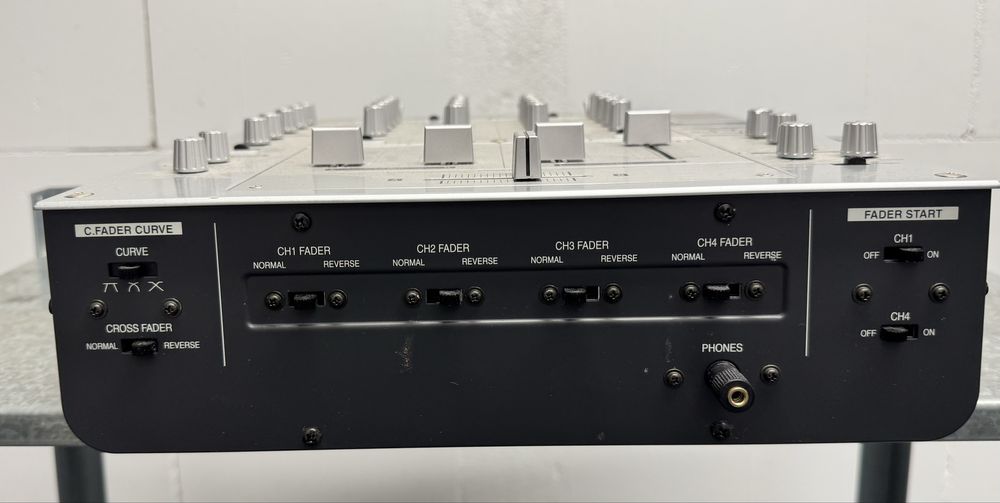 Gramofony Technics SL1200MK5 (2szt.) + mikser Technics SH-MZ 1200
