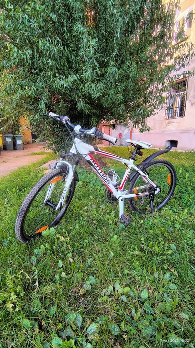 Rower author dzieciecy koła 24  rama 14 r.