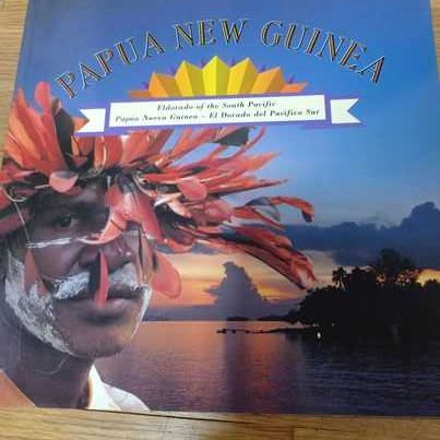 vendo livro Papua new Guinea